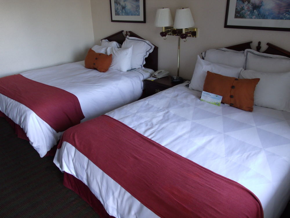 Days Inn By Wyndham Davenport Ia Ngoại thất bức ảnh
