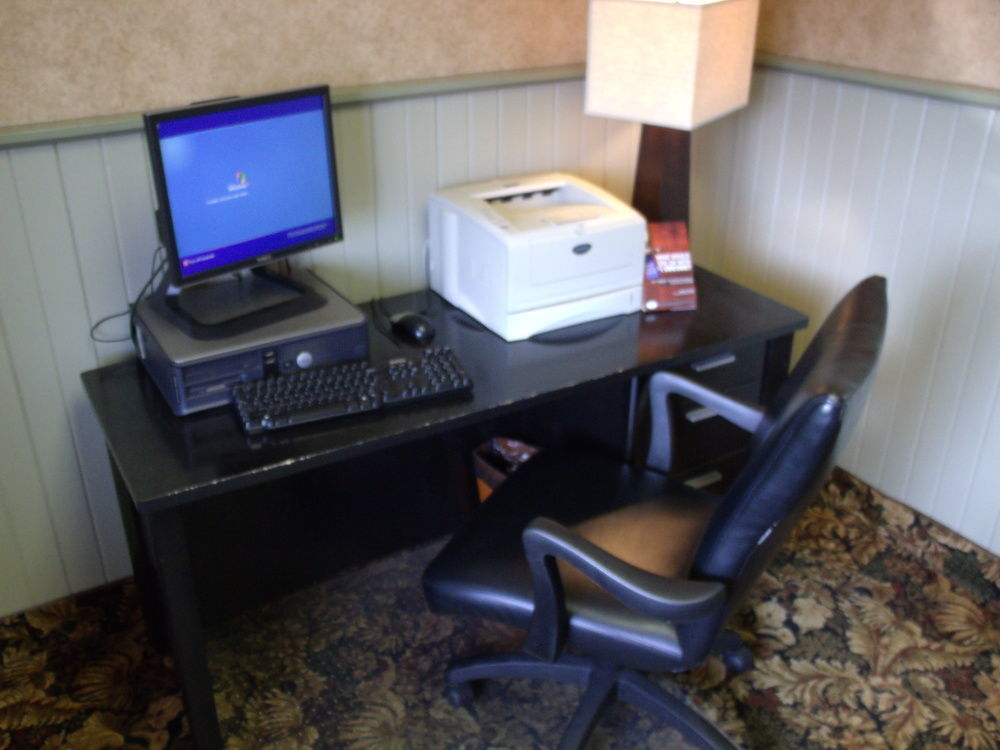 Days Inn By Wyndham Davenport Ia Ngoại thất bức ảnh