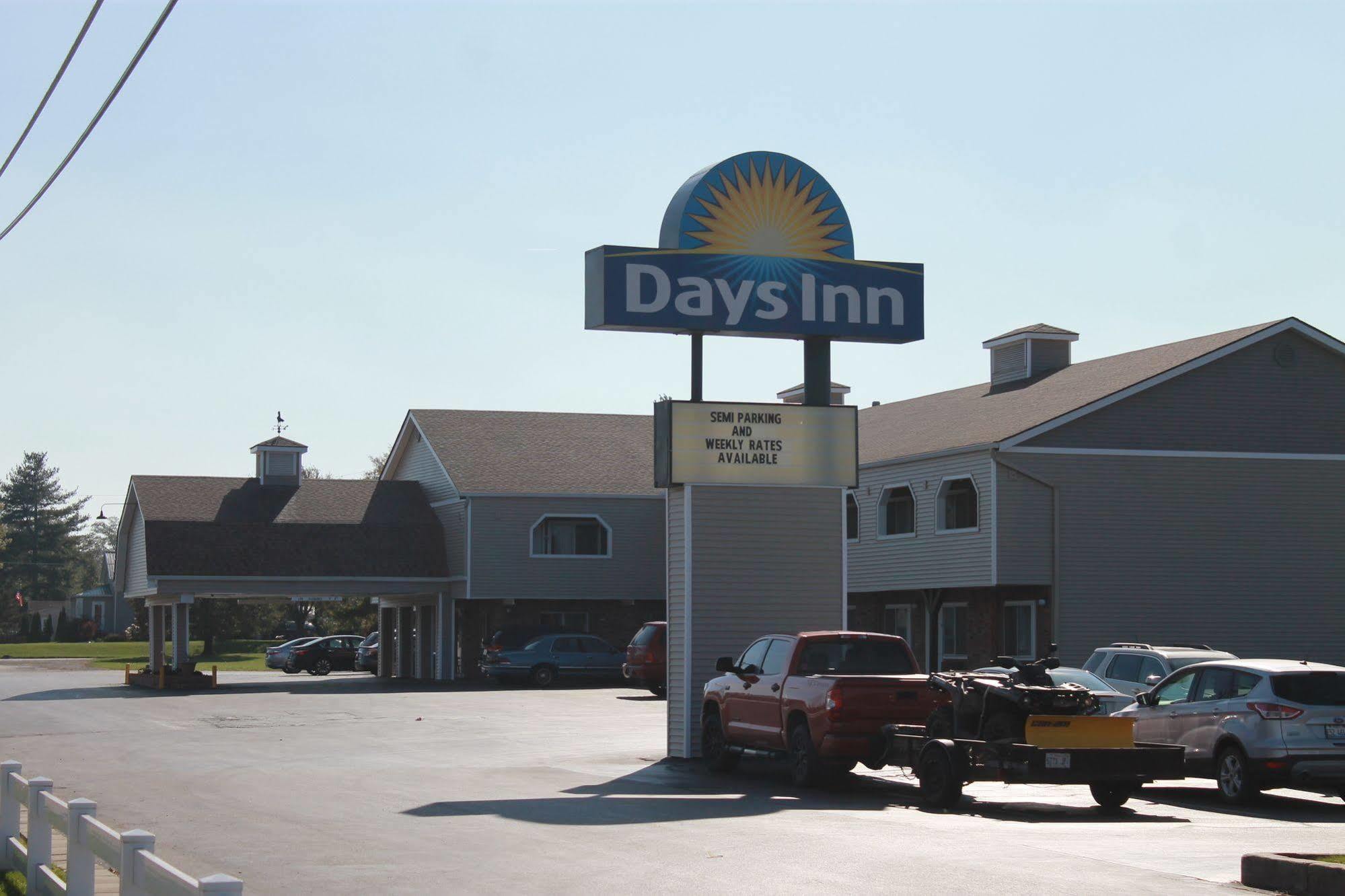 Days Inn By Wyndham Davenport Ia Ngoại thất bức ảnh