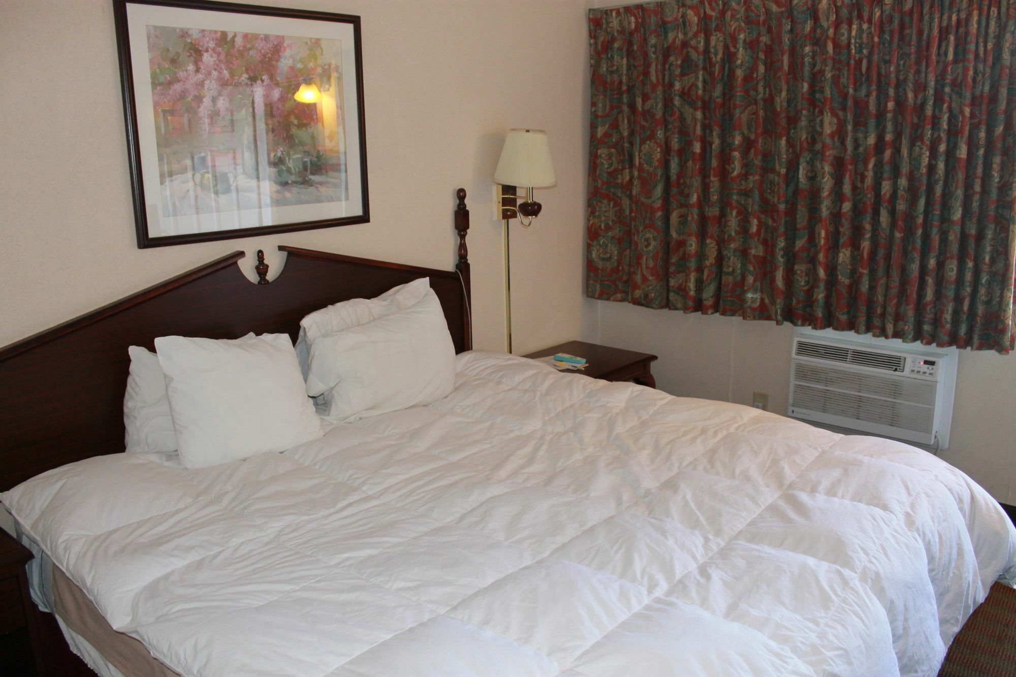 Days Inn By Wyndham Davenport Ia Ngoại thất bức ảnh