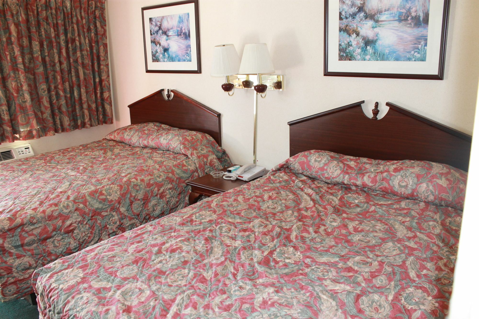 Days Inn By Wyndham Davenport Ia Ngoại thất bức ảnh